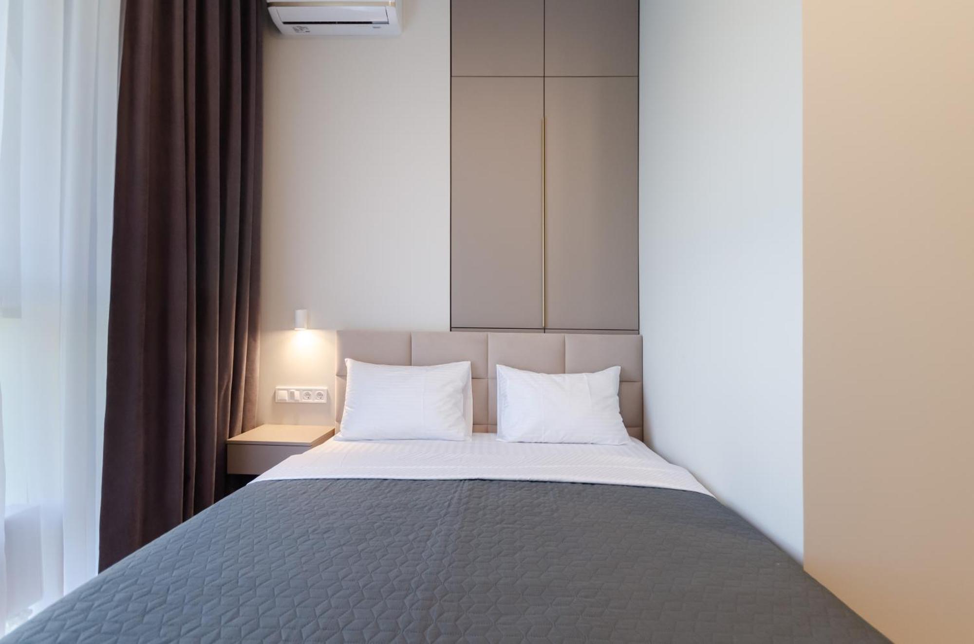 Petrovdom Luxury 11-240 With Jacuzzi In Rc Pechersk Plaza Київ